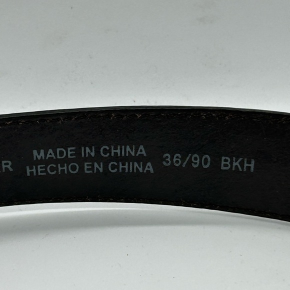 Mens Columbia Dark Brown Leather Belt Silver Fish Embellishments Size 36 - Picture 9 of 10